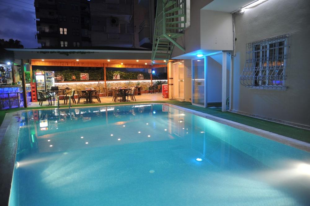 แฮปปี้ โฮมส์ อพาร์ต โฮเทล Aparthotel อลันยา ภายนอก รูปภาพ